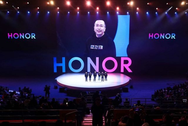 HONOR Sees Strong Growth Amid Global Industry Decline