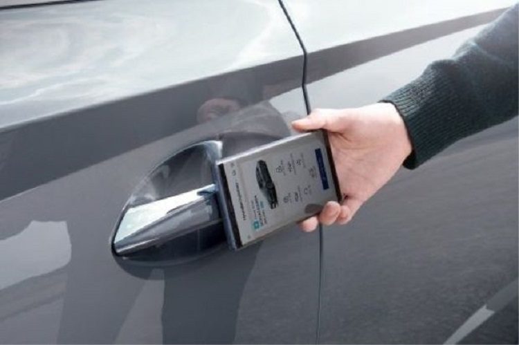 In 2020, Hyundai replaces the car key with a smartphone