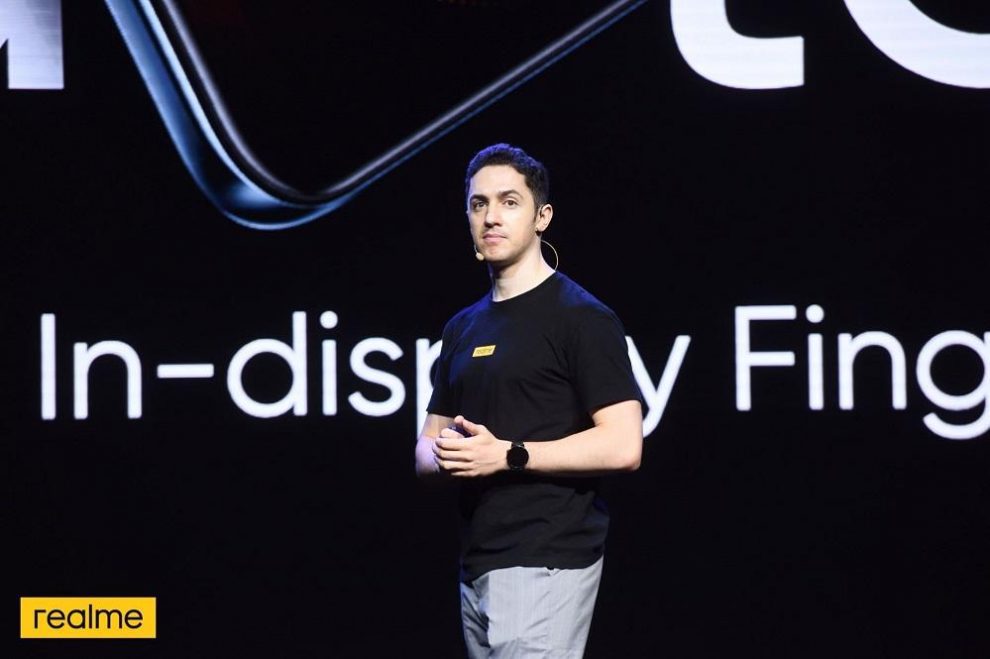 realme Conducts First-ever Global Launch Event to Unveil realme GT & New AIoT Products