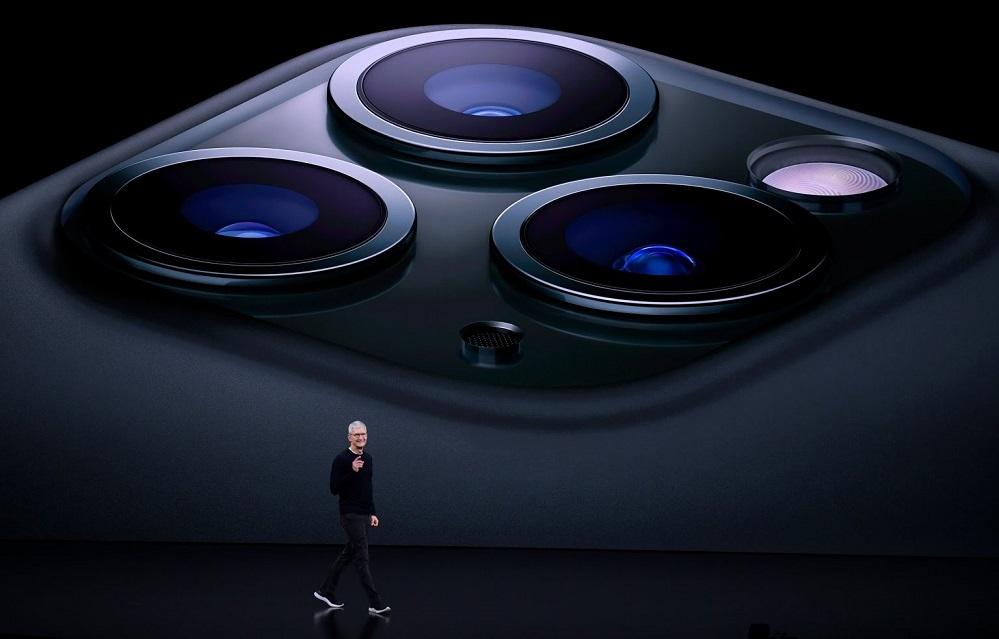Apple Introduce the new iPhones live Streaming